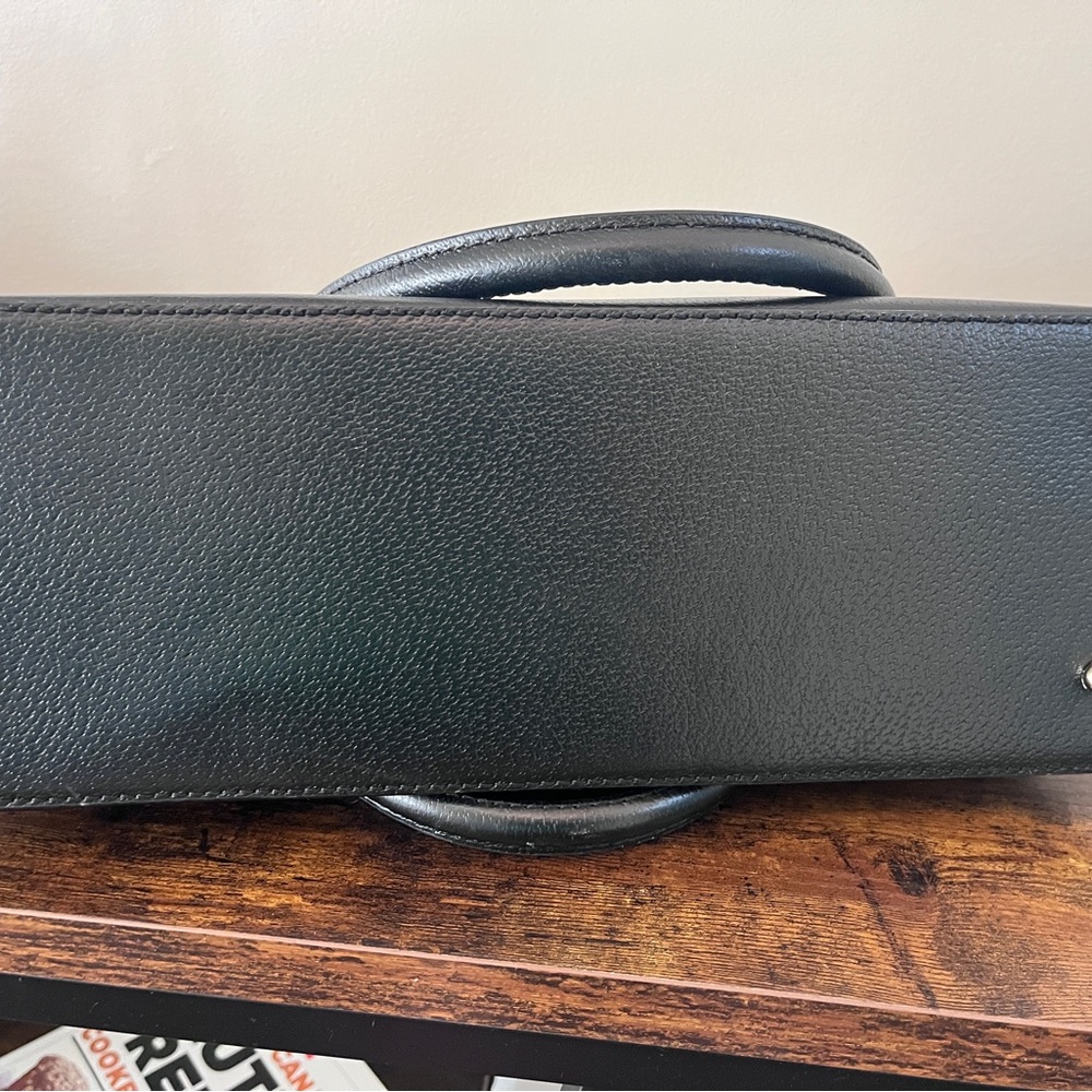 Like New! Perfect Kate Spade Black and Cream Satchel Bag Purse - Picture 3 of 4